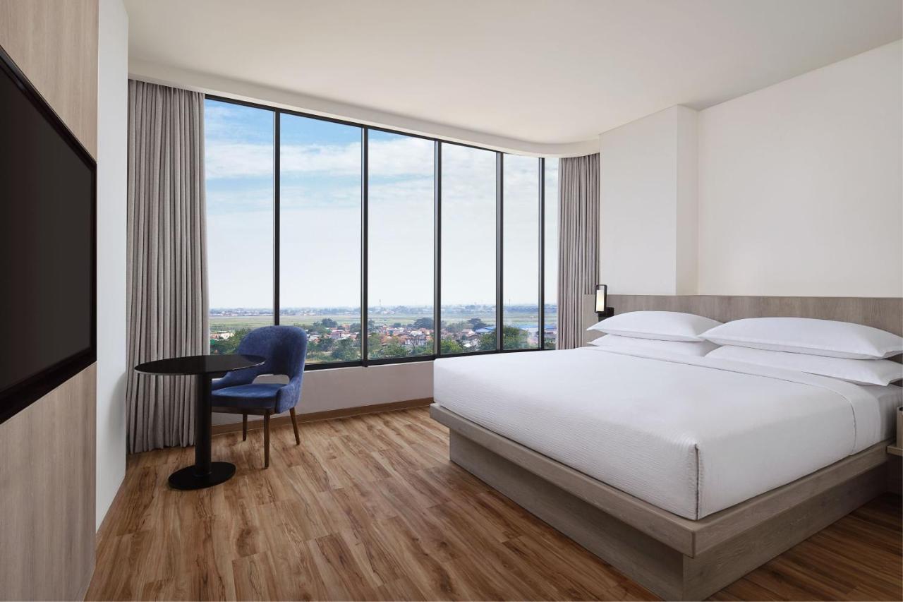 Fairfield By Marriott Jakarta Soekarno-Hatta Airport Tangerang Buitenkant foto