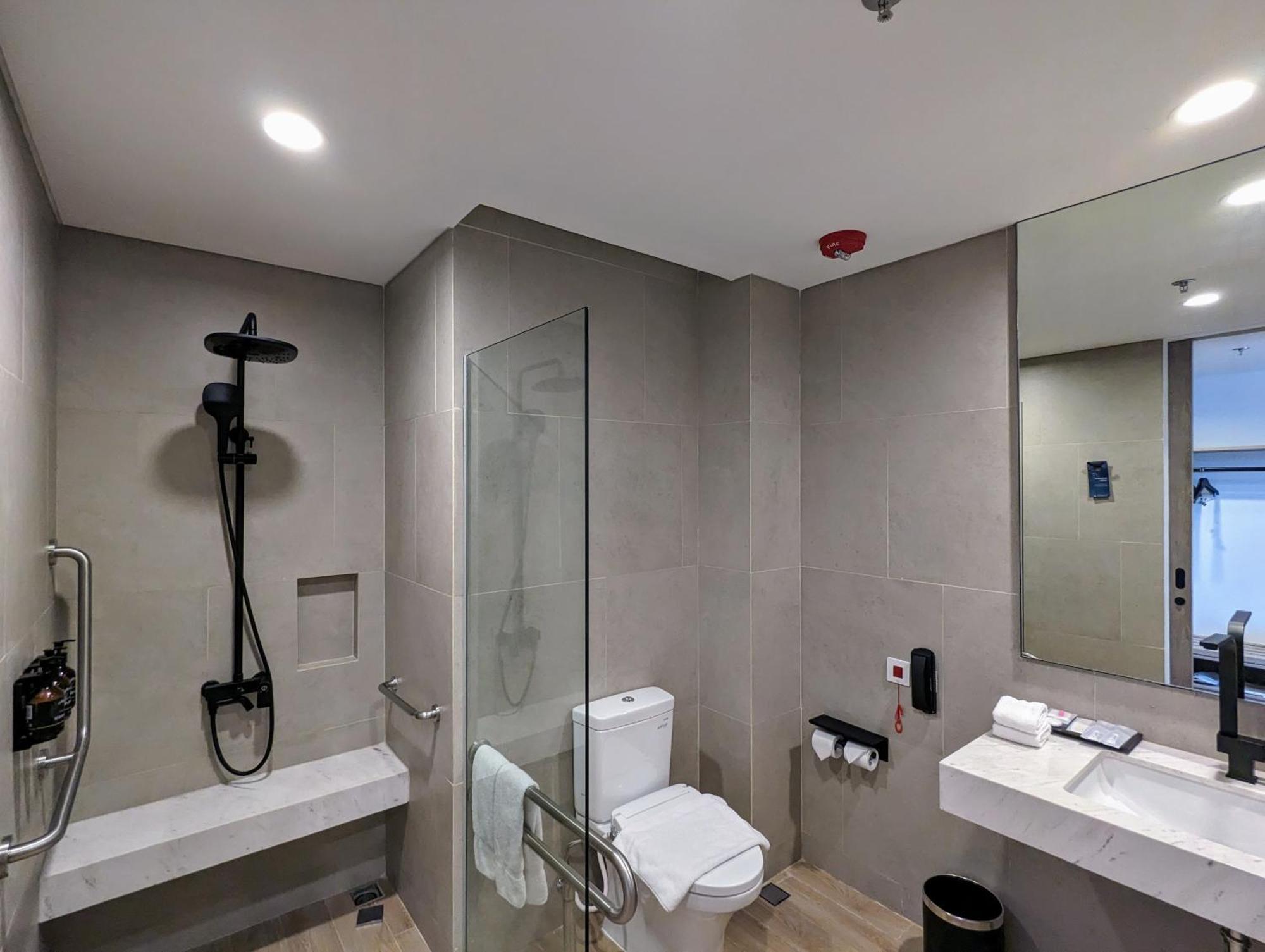 Fairfield By Marriott Jakarta Soekarno-Hatta Airport Tangerang Buitenkant foto